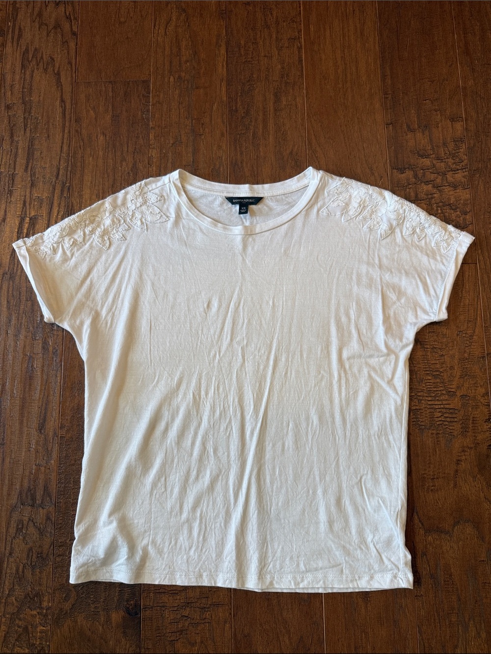 Banana Republic White Short-Sleeve Tee with Embroidered Shoulders